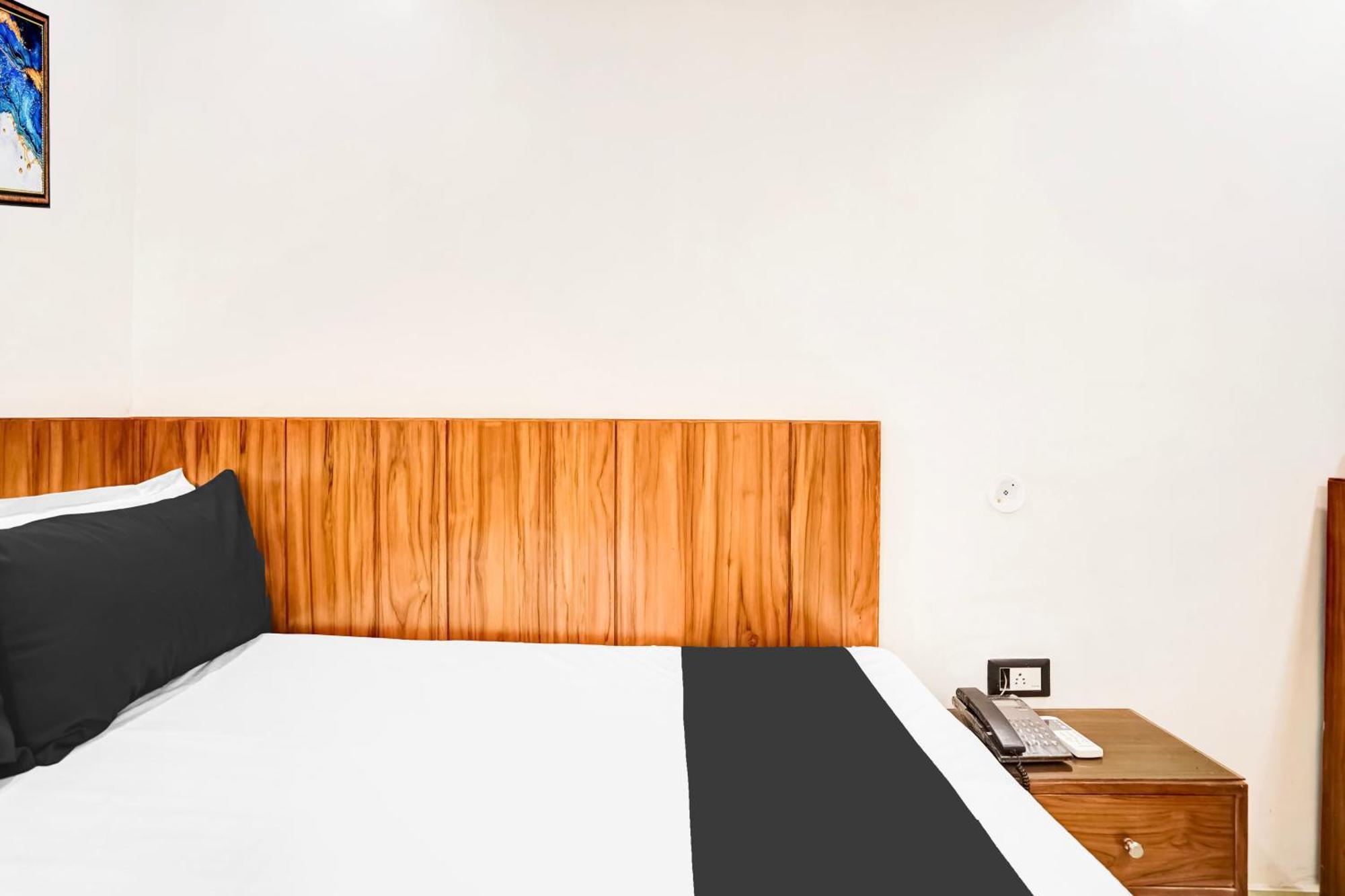 Hotel O Thanks God New Delhi