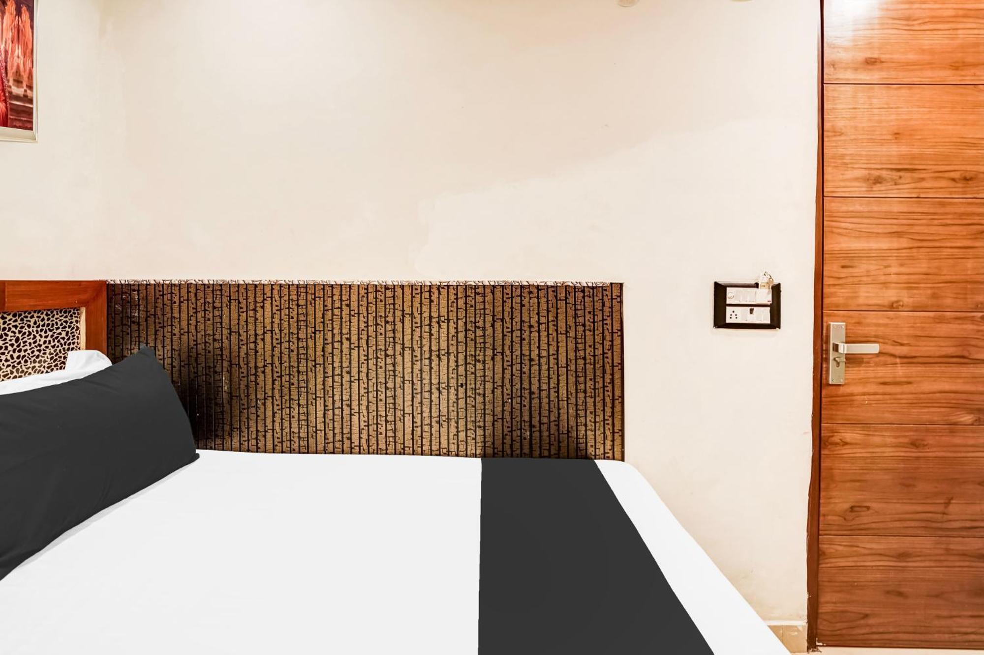 Hotel O Thanks God